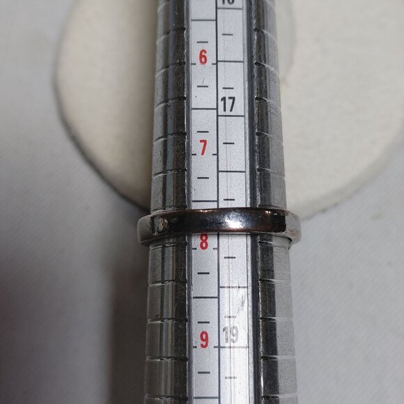 Mood Ring Silver Alloy Band Size 7 Oval Color Changing Gemstone Heart Accent - Picture 2 of 8